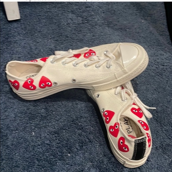 CDG Converse - Picture 1 of 2